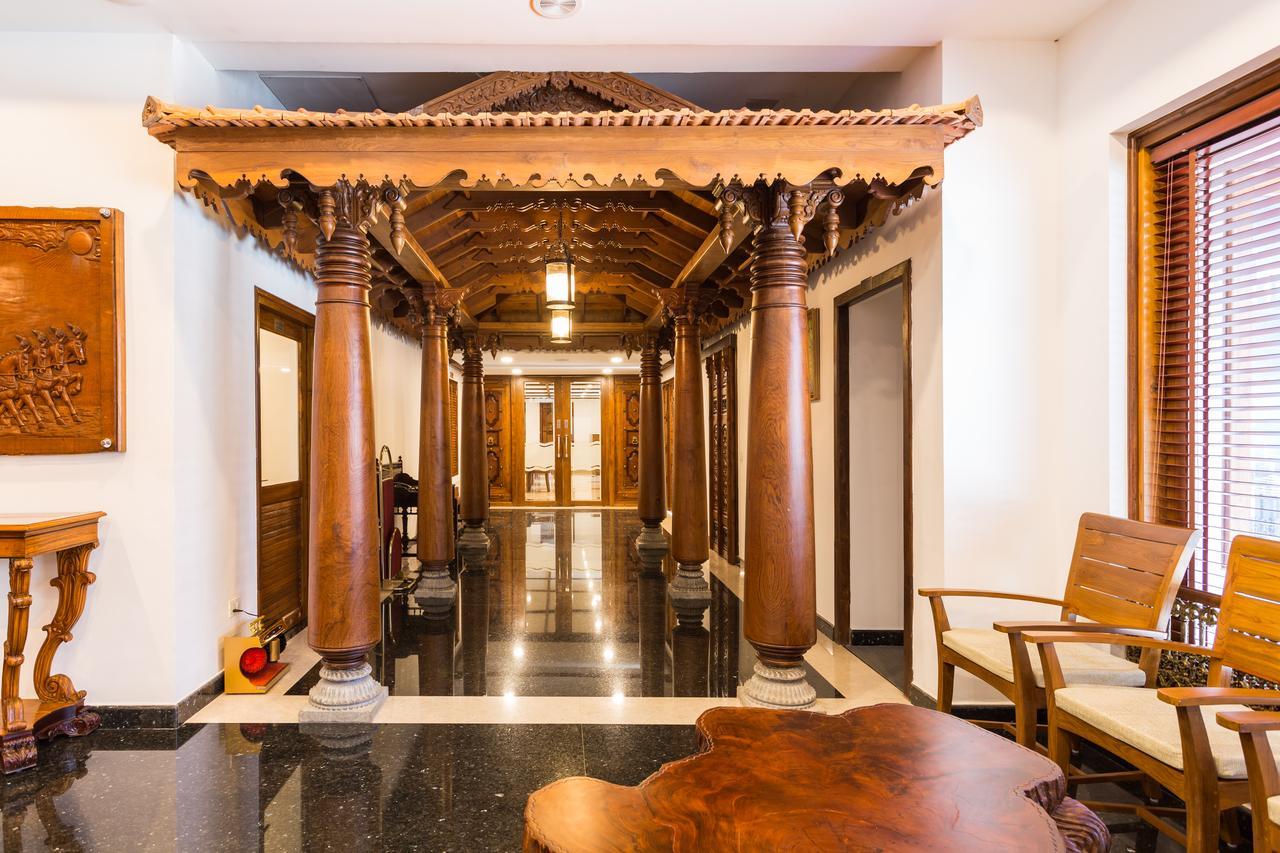 Hotel Sterling Guruvāyūr Extérieur photo