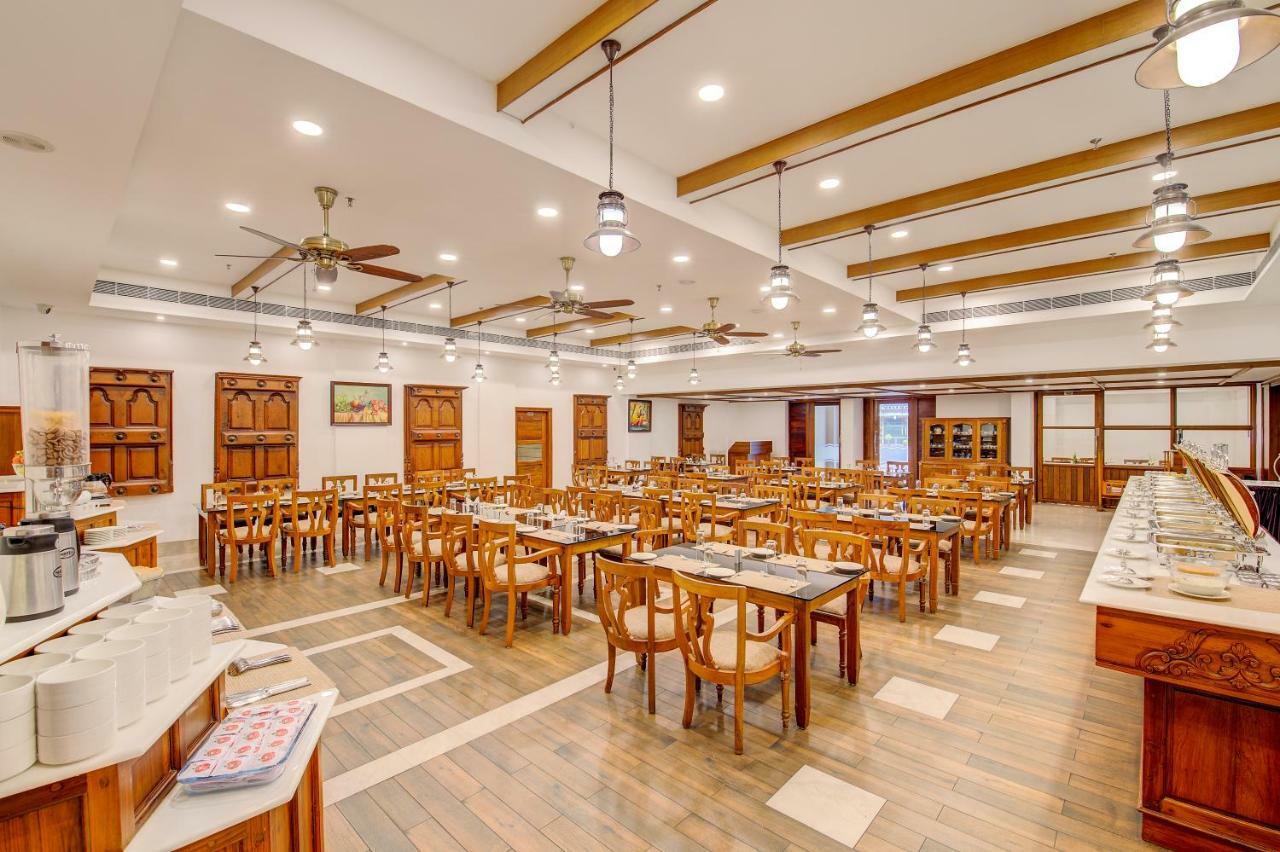Hotel Sterling Guruvāyūr Extérieur photo