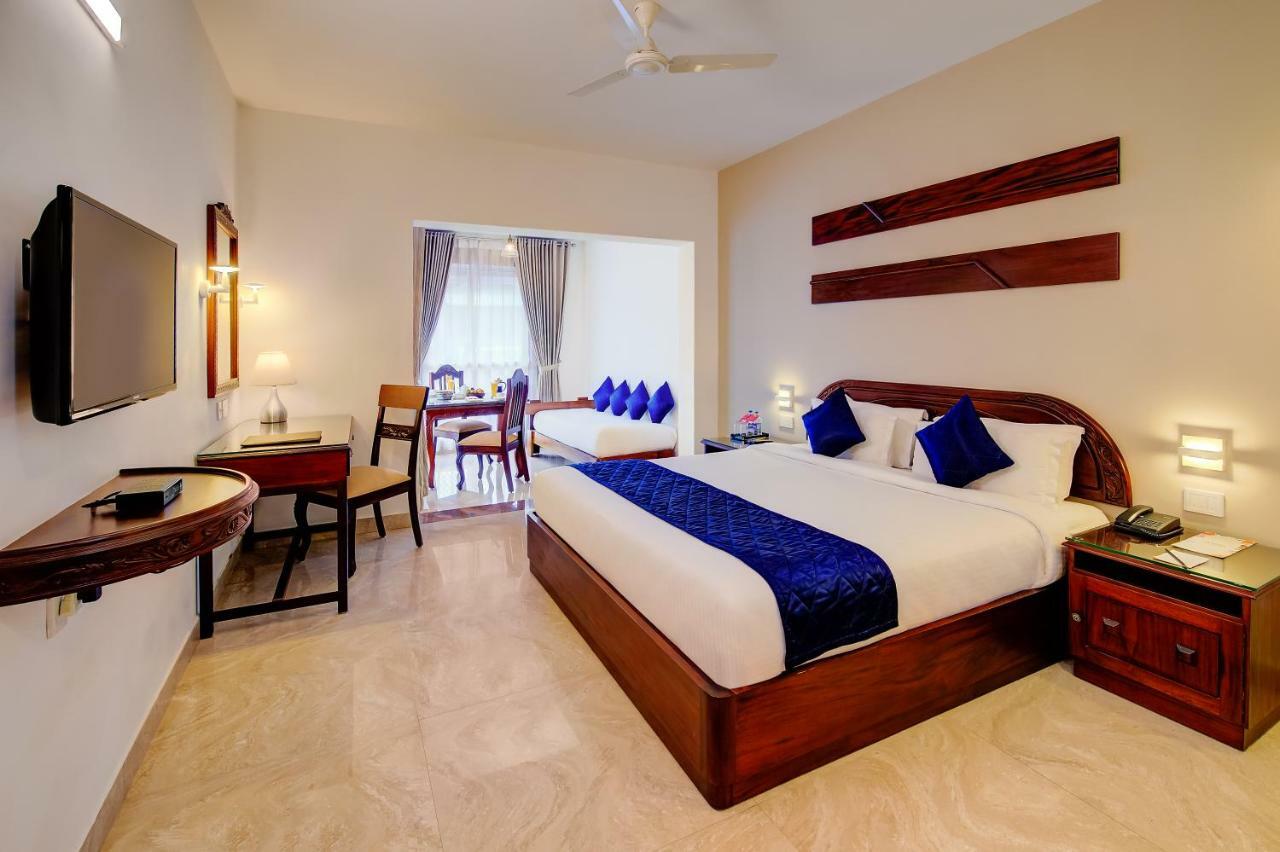 Hotel Sterling Guruvāyūr Extérieur photo